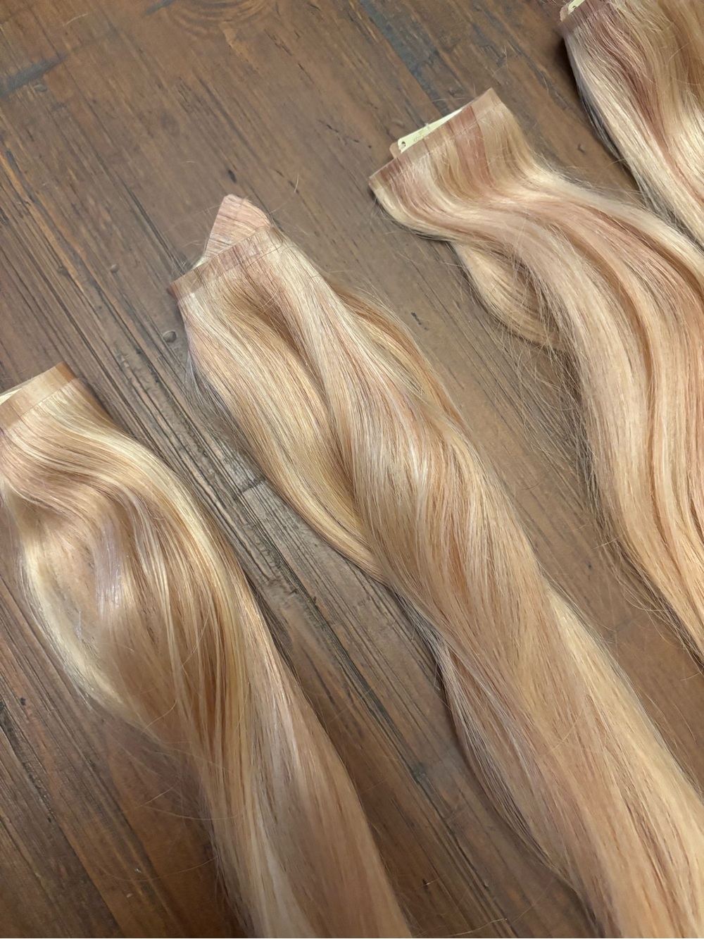 Bellami silk seam 140g butter blonde 16 inch extensions - Picture 3 of 12
